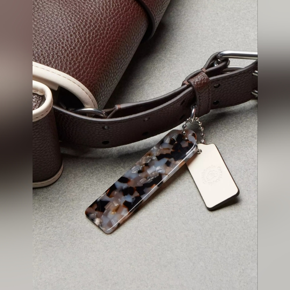 Coachtopia Cargo Wavy Dinky Bag In Pebbled Coachtopia Leather - Picture 9 of 16